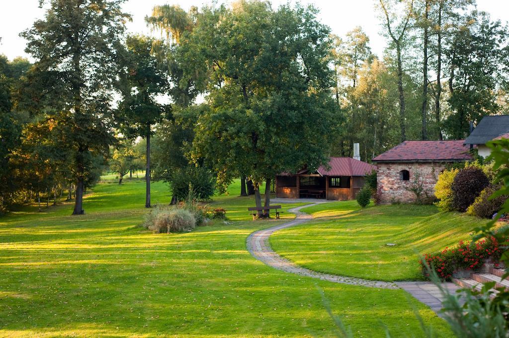 Вилла Cyprianowka Warszowice Экстерьер фото